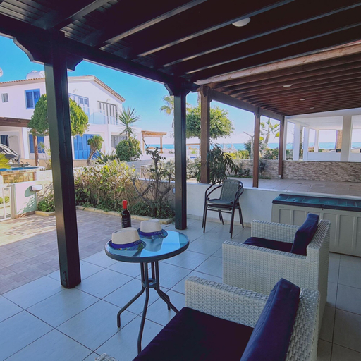 Room 2, 10 MEN - Stay Crystal Waves Maisonette, Larnaca
