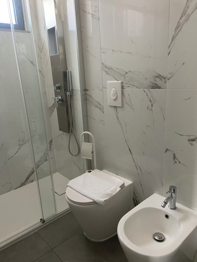 Bathroom 5, Villa Daniela Suites, Salerno