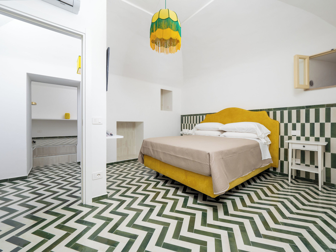 Bedroom 2, Honey home, Salerno