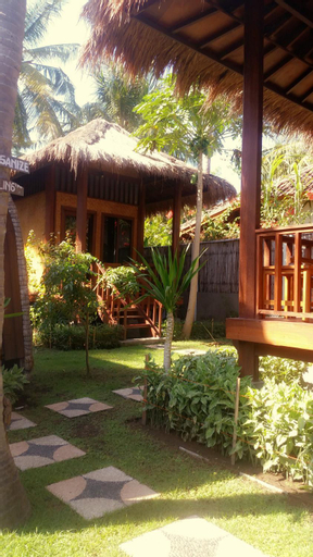 Exterior 4