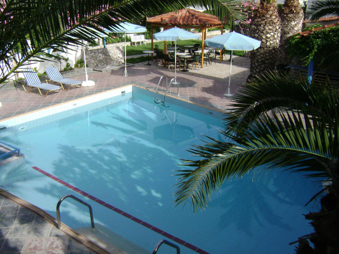 Others 4, Chris Apartments, North Aegean