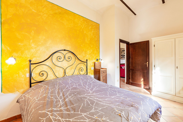 Bedroom 3, Broom apt With Shared Pool, Perugia