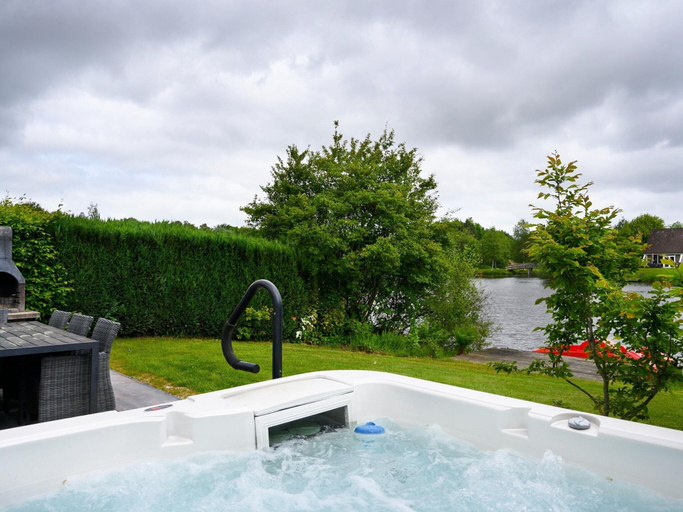 Property amenity 5, House with sauna, outdoor spa and pedal boat, Vlagtwedde