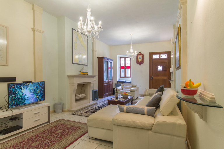 Room 3, Well Located Cozy House Courtyard Kalka
