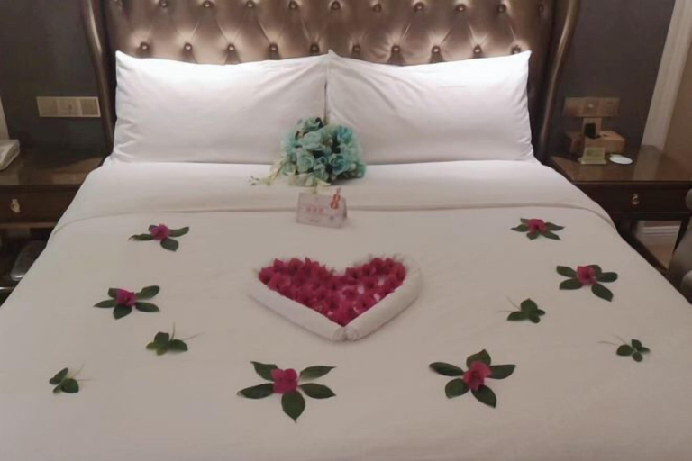 Bedroom 3, Vienna Hotel, Ziyang