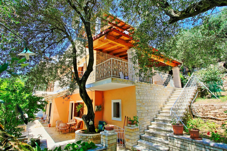 Room 4, Villa Alexandros in Nisaki, Ionian Islands