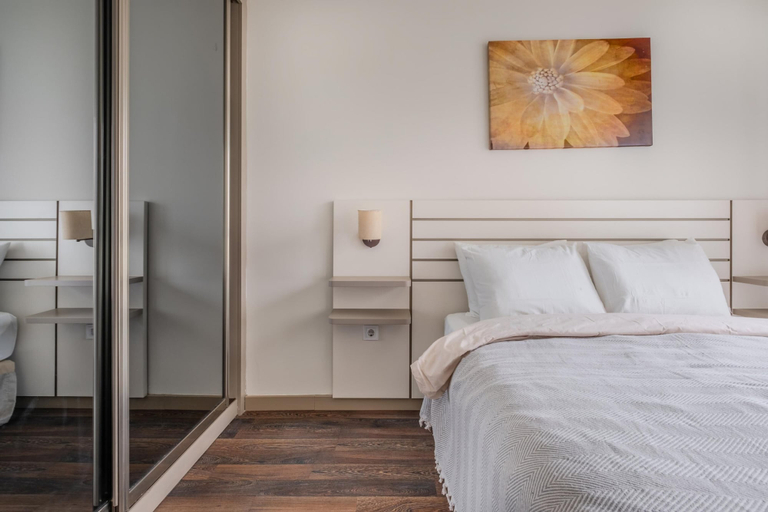 Bedroom 2, Residence 5 min to Metro 30 min to IST Airport, Bağcılar