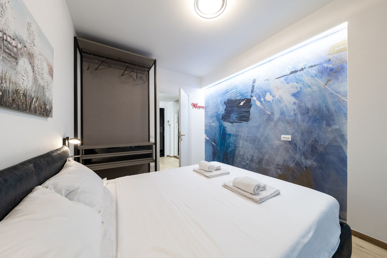 Bedroom 3, Morosini Modern Apartment by Wonderful Italy, Genova