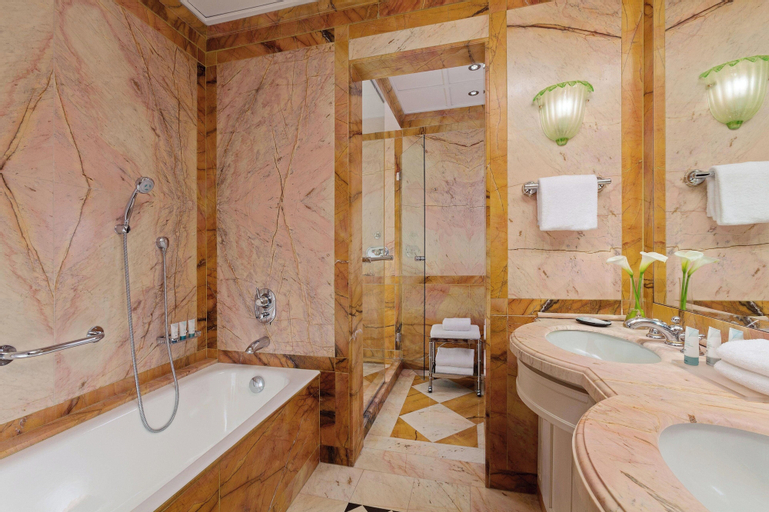 Bathroom 11