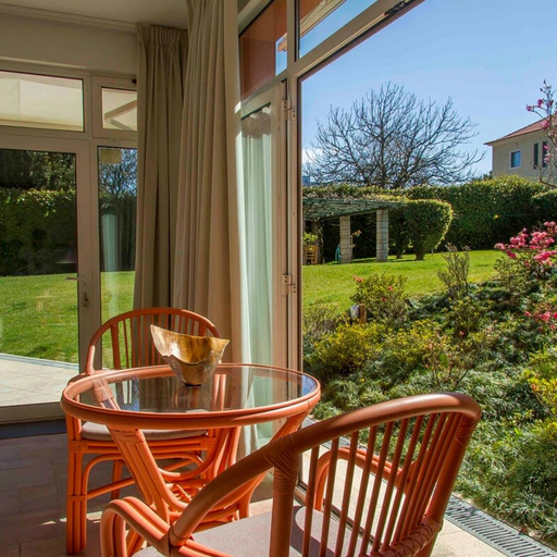 Room 5, Liiiving in Porto Garden Pool House, Porto