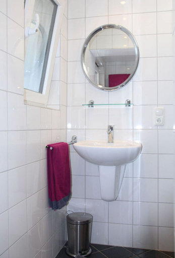Bathroom 4, Riesling Apartment on the Moselle Terrace, Trier-Saarburg