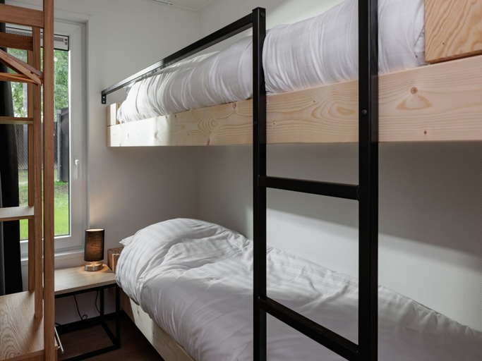 Room 3, Lodge in Schaijk with Private Sauna, Landerd
