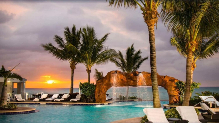 Room 4, Luxurious Resort Balcony Bay View Amazing Pool, Miami-Dade
