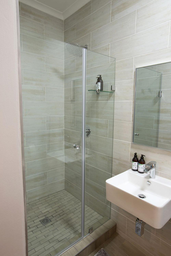 Bathroom 3, 33 on First Guesthouse, City of Johannesburg