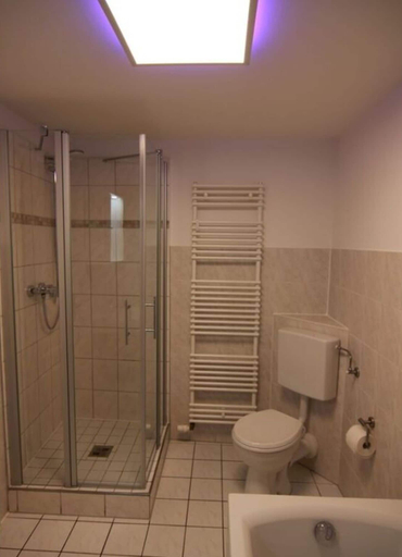 Bathroom, Townhouse Modern Retreat, Rhön-Grabfeld