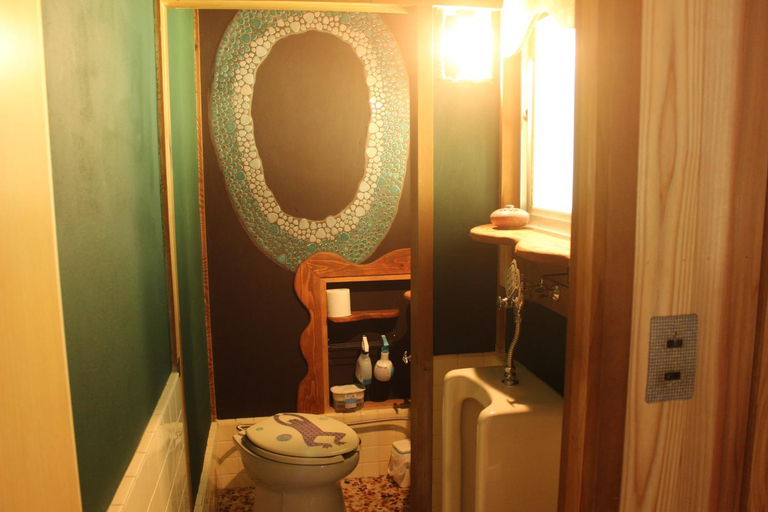 Bathroom 3, Kappa Backpackers, Shimanto