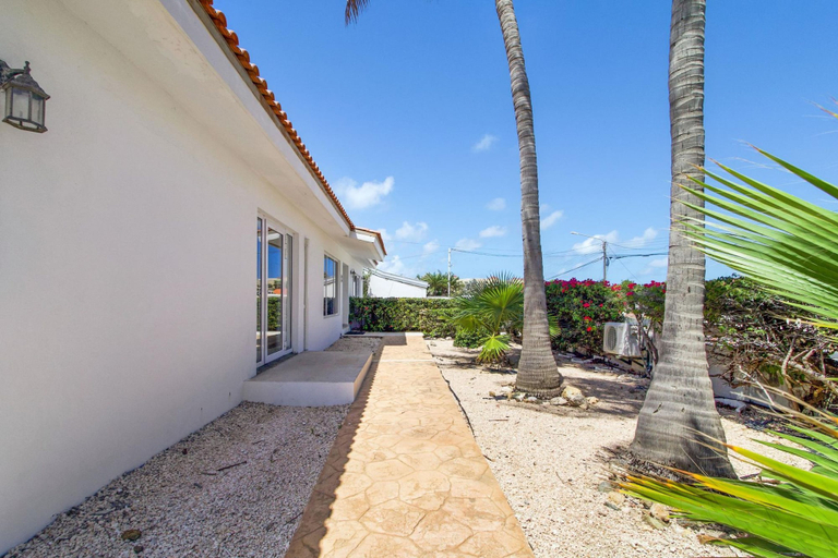 Exterior & Views 2, 4br4ba w Private Pool Walking Distance to Ritz