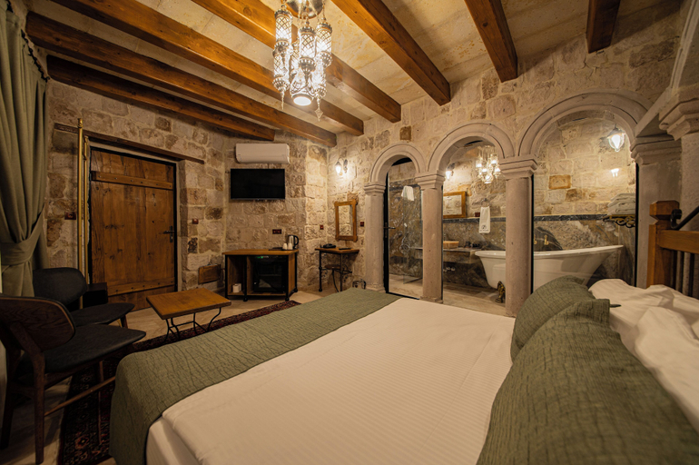 Bedroom 3, Ares Cave Suites, Nevşehir