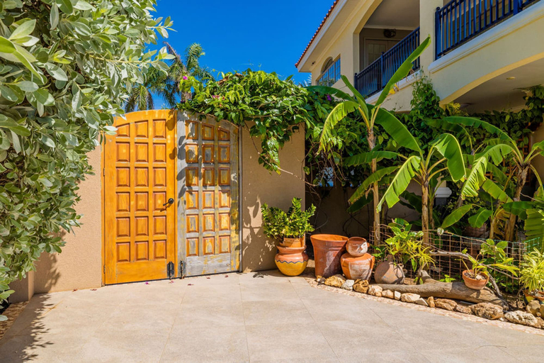 Exterior & Views 1, Ocean View 5BR Villa Steps to Beach Privatepool