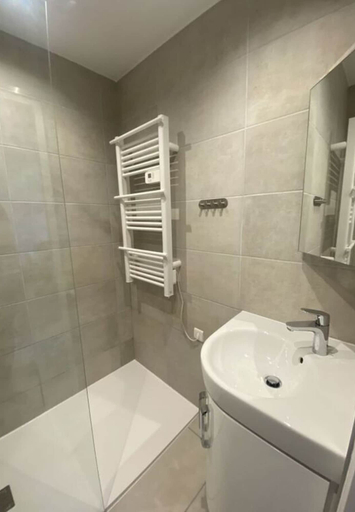 Bathroom, Apartment in Neureichenau, Hérault
