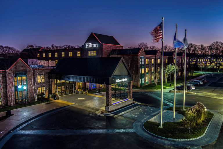 Exterior & Views 1, Hilton Mystic, New London