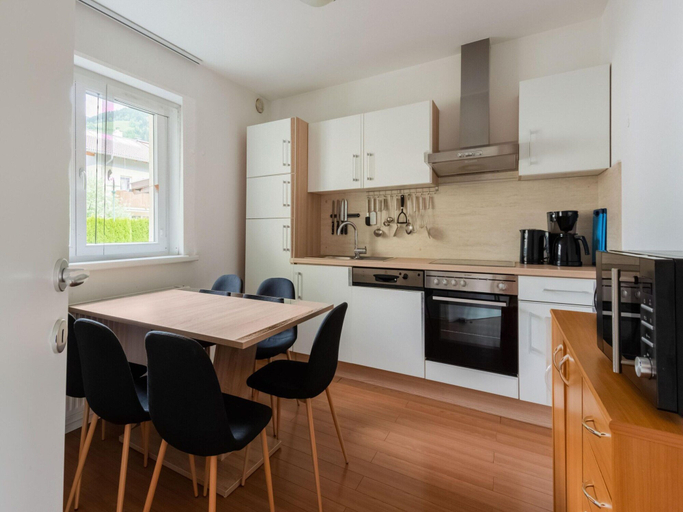 Private kitchen 4, Fantastic Holiday Home Near Zell am See, Kaprun, Zell am See
