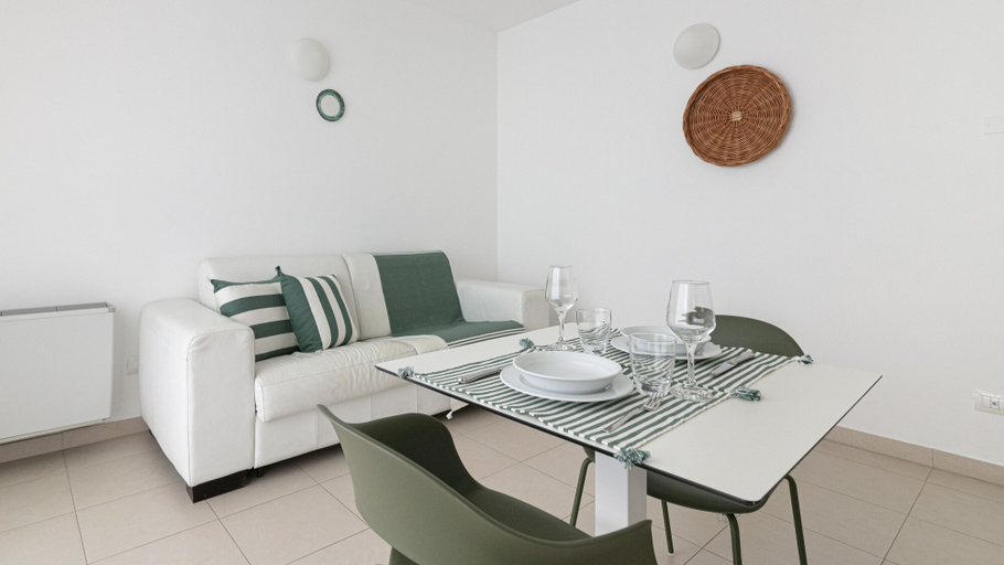 Others 3, Residenza Excelsior 907, Chieti