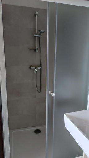 Bathroom 3, Pohoda na Radosti, Plzeň - sever