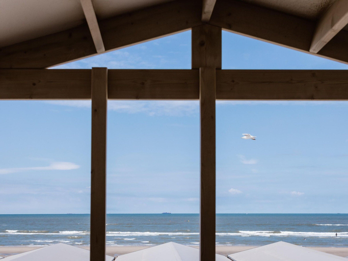 Others 5, Beach House in Julianadorp by the North Sea, Beverwijk