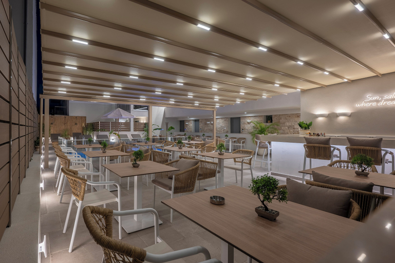 Food & Drinks 5, Sandy Seaside Suites, Central Macedonia