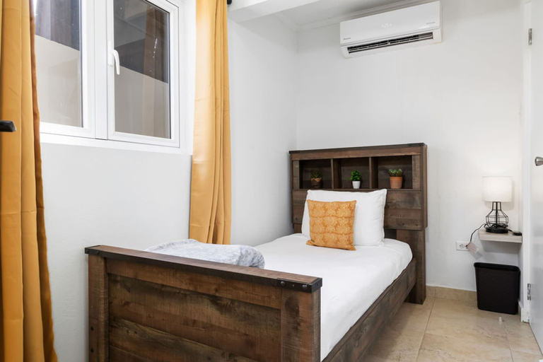 Bedroom 3, Sleeps 11 6 Bedrooms Privatepool Outdoor Dining