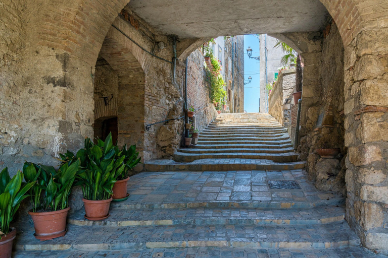 Others 4, Torre Del Melograno With Heated Pool, Viterbo