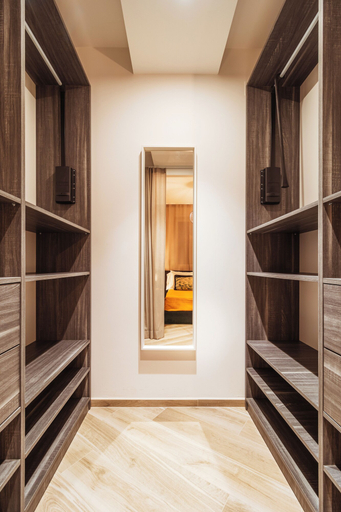 Others 5, VL Luxury Apartment, Bari