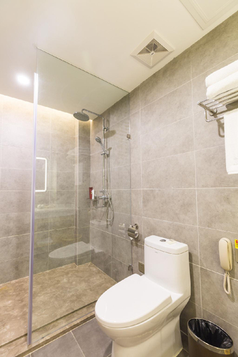 Bathroom 4, Seaman Hotel, Guangzhou