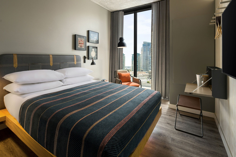 Bedroom 4, Moxy San Diego Downtown/Gaslamp Quarter, San Diego