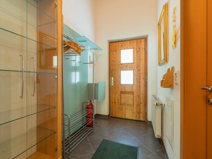 Others 4, Group Apartment in Reitleben Directly on the Lake, Zell am See
