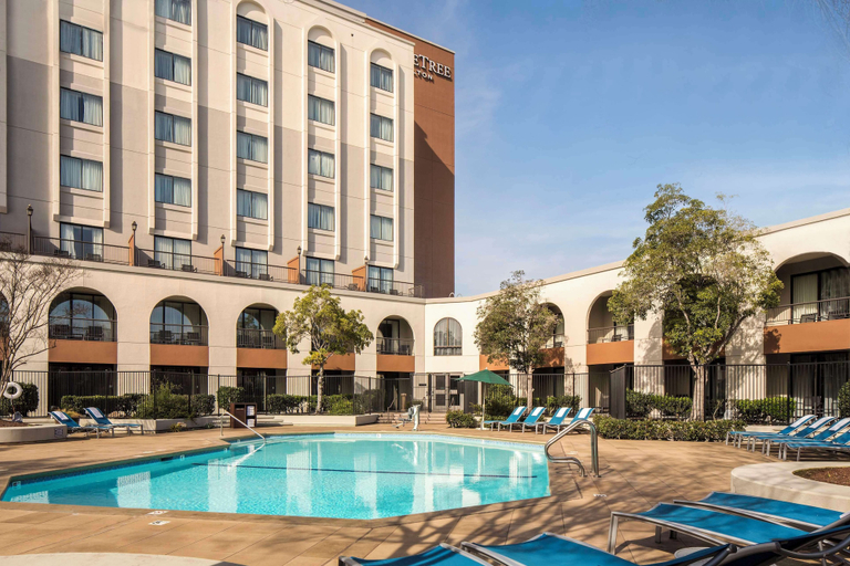 Sport & Beauty 2, Doubletree by Hilton Newark - Fremont, Alameda