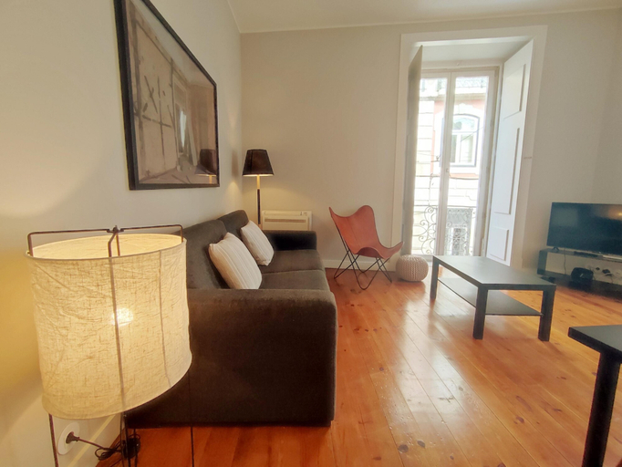 Room 5, Chic Combro Hideway by Misha S Place, Lisbon