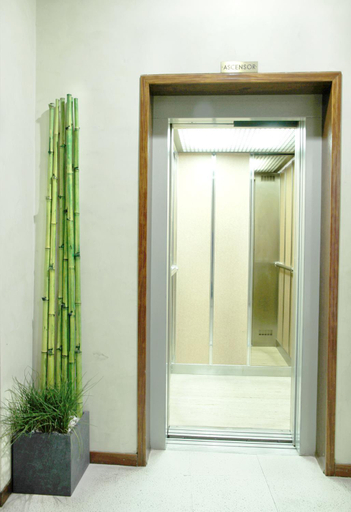 Facilities 3, Apartamentos DV, Barcelona