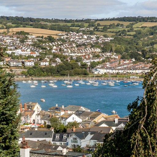 Room 5, Coombe Bank in Teignmouth, Devon