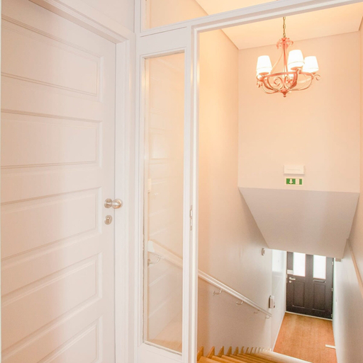 Room 4, Liiiving in Porto Historic Cl Rigos Studio - 1F, Porto
