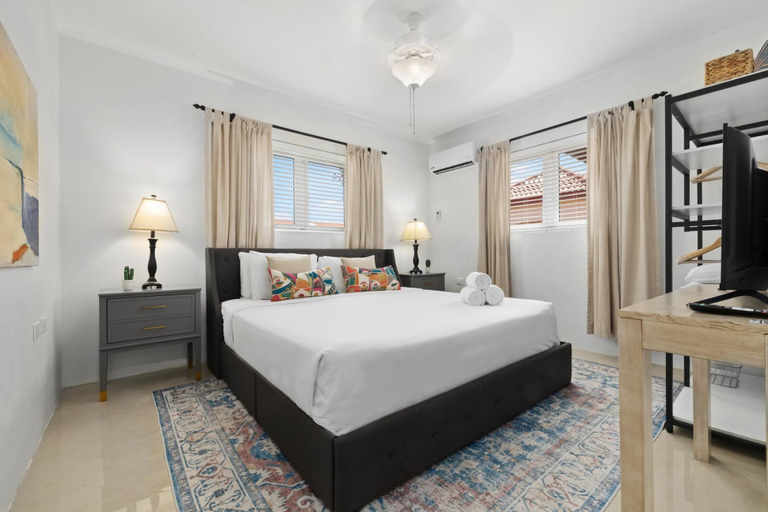Bedroom, Beautiful 3br2ba Amazing Location w Private Pool