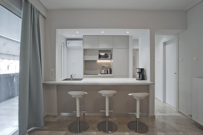 Room 3, Belle Helene in Alimos, Attica
