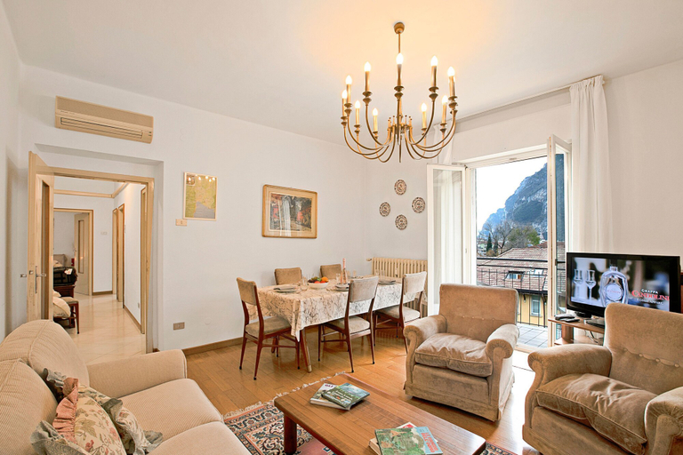 Room 3, Garda View in Riva del Garda, Trento