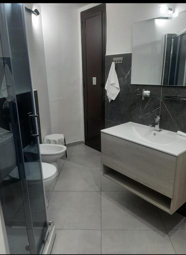 Bathroom 3, B&B Etnea Palace, Catania