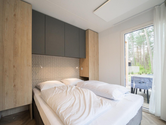 Bedroom 4, Nice Chalet With Dishwasher 16 km From Maastricht, Limburg