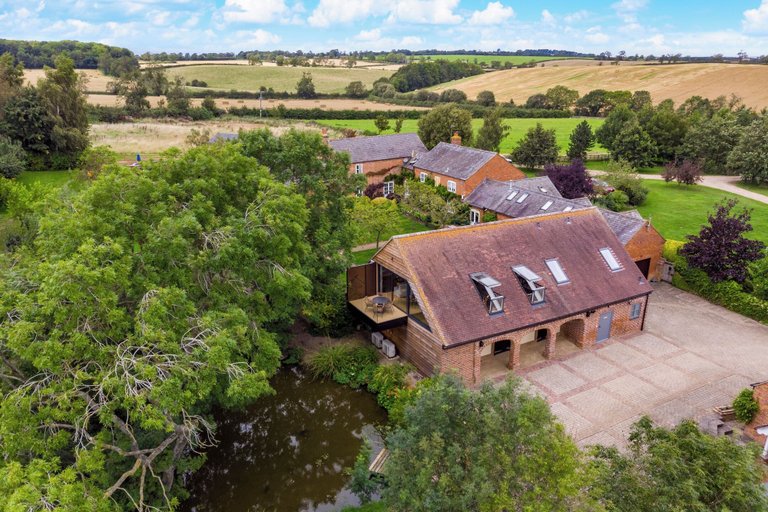 Exterior & Views 2, 14 Acres, Northamptonshire
