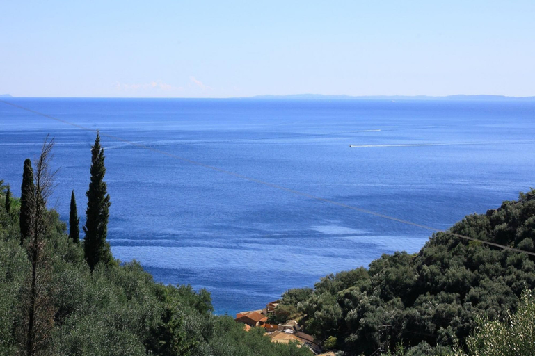 Room 4, Dina Beach Front Apartment, Ionian Islands