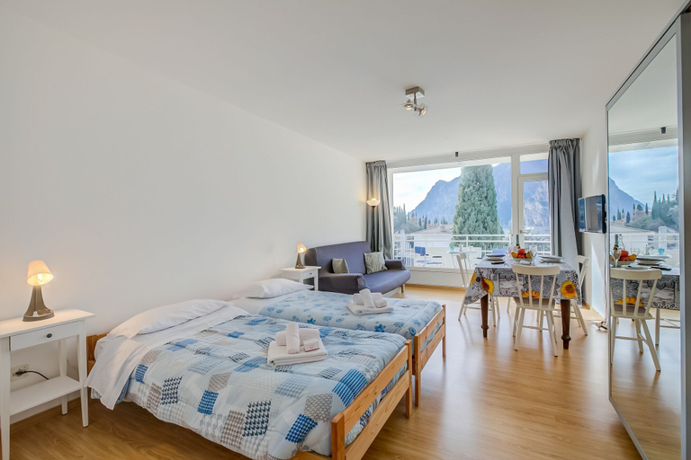 Room 5, Il Piccolo Nido in Riva del Garda, Trento