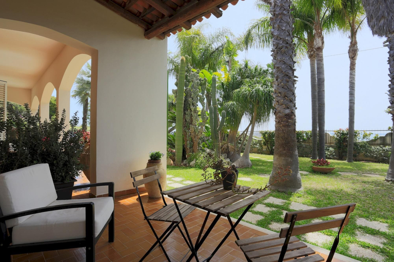 Room 5, Temenos Villa in Siracusa, Syracuse
